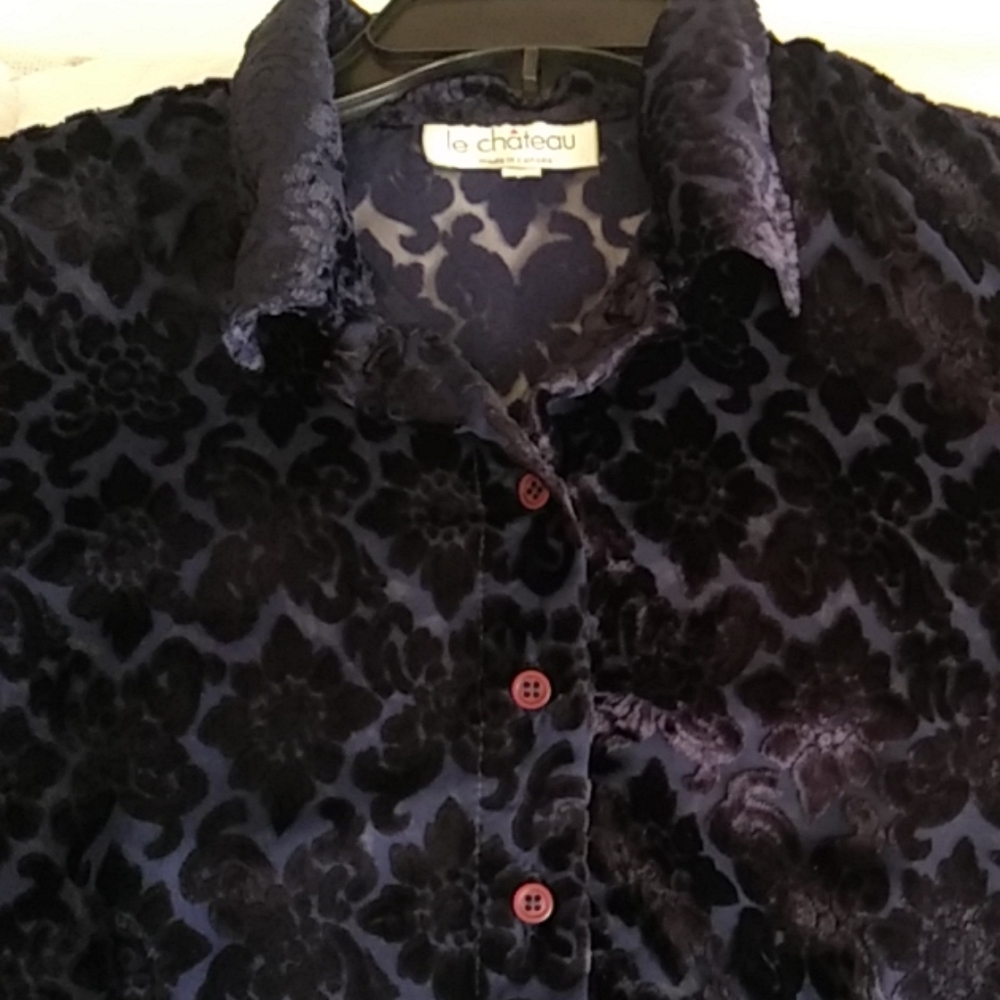Le chateau navy blue sheer top Sz L